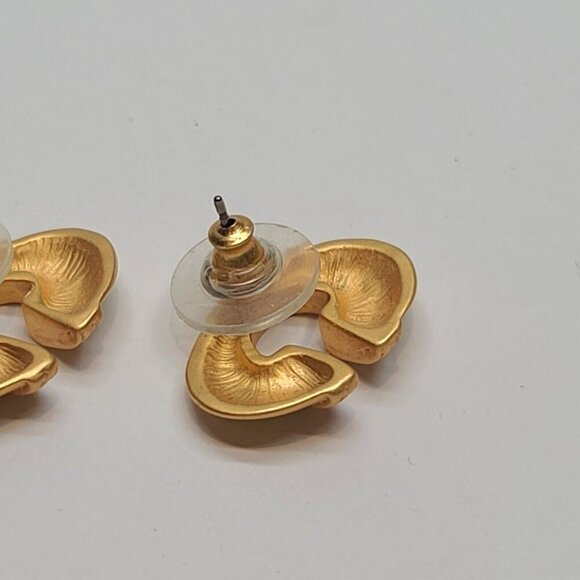 Vintage open oval textured gold tone stud earrings ethnic folk totem, American - Picture 4 of 7